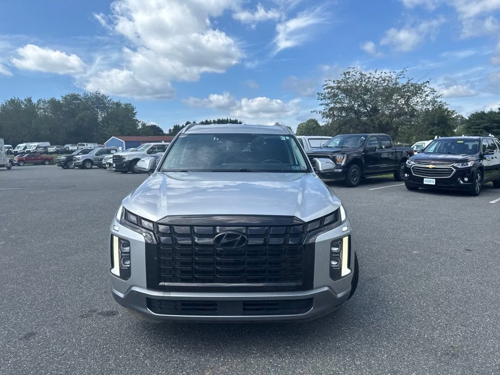 Used 2024 Hyundai Palisade SEL FWD image 2