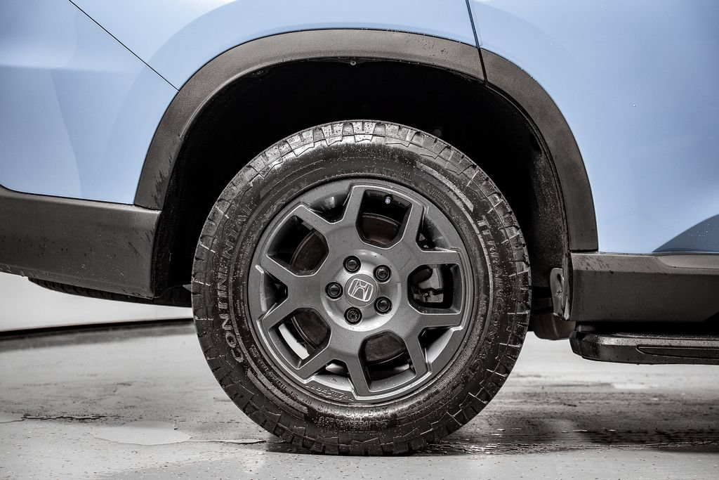 Used 2025 Honda Pilot TrailSport image 6