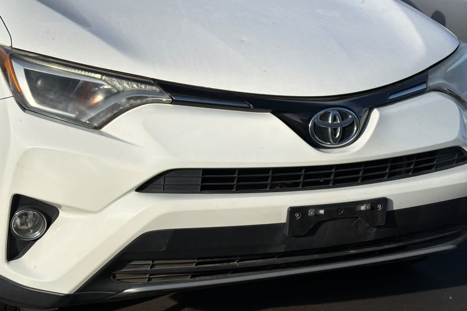 Used 2016 Toyota RAV4 XLE FWD image 9