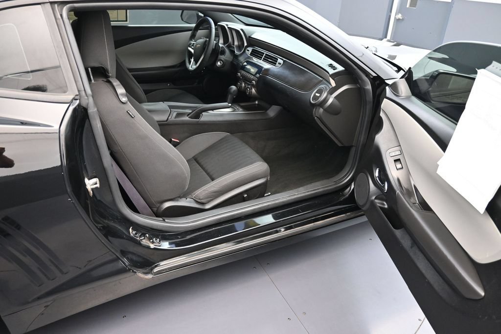 Used 2014 Chevrolet Camaro LS RWD image 13