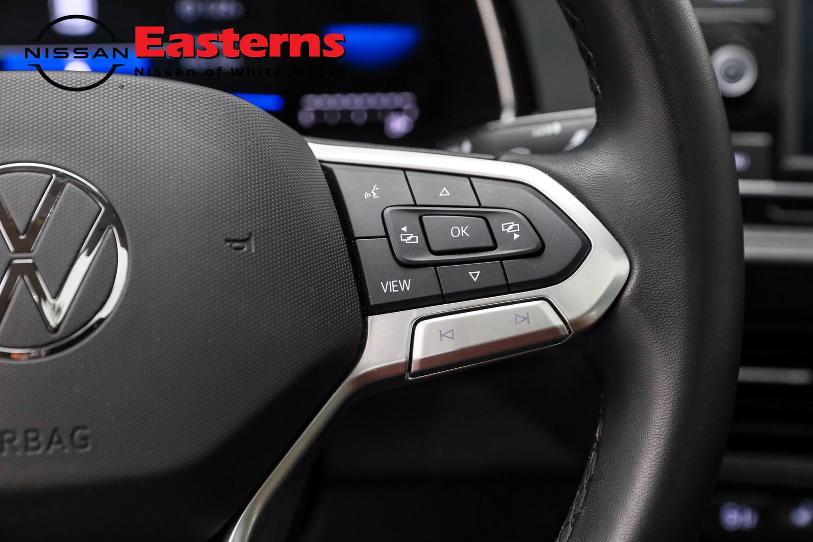 Used 2023 Volkswagen Jetta SE w/ Panoramic Sunroof Package image 16