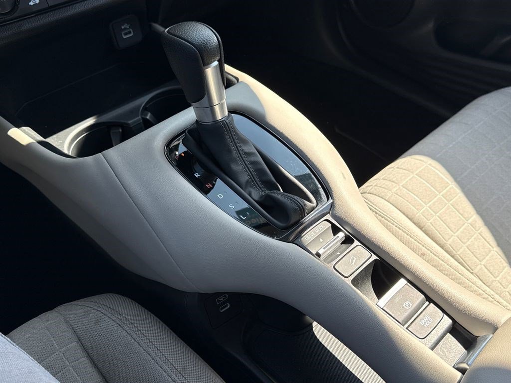 Certified 2024 Honda HR-V LX image 29