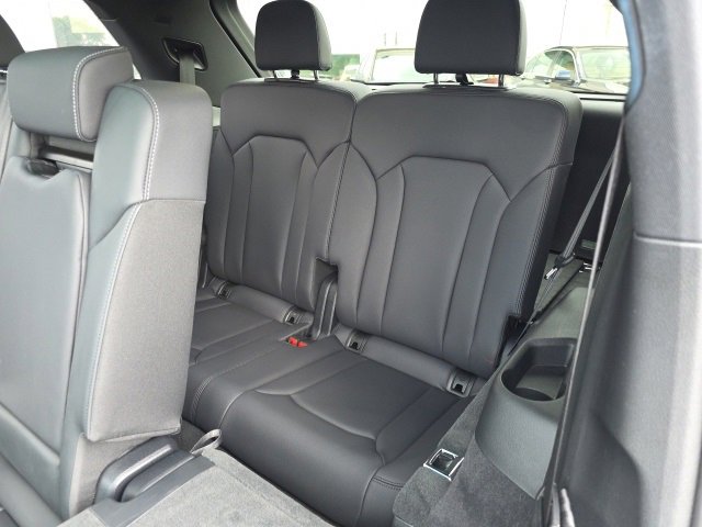 Used 2025 Audi Q7 3.0T Premium Plus w/ Premium Plus Package image 37