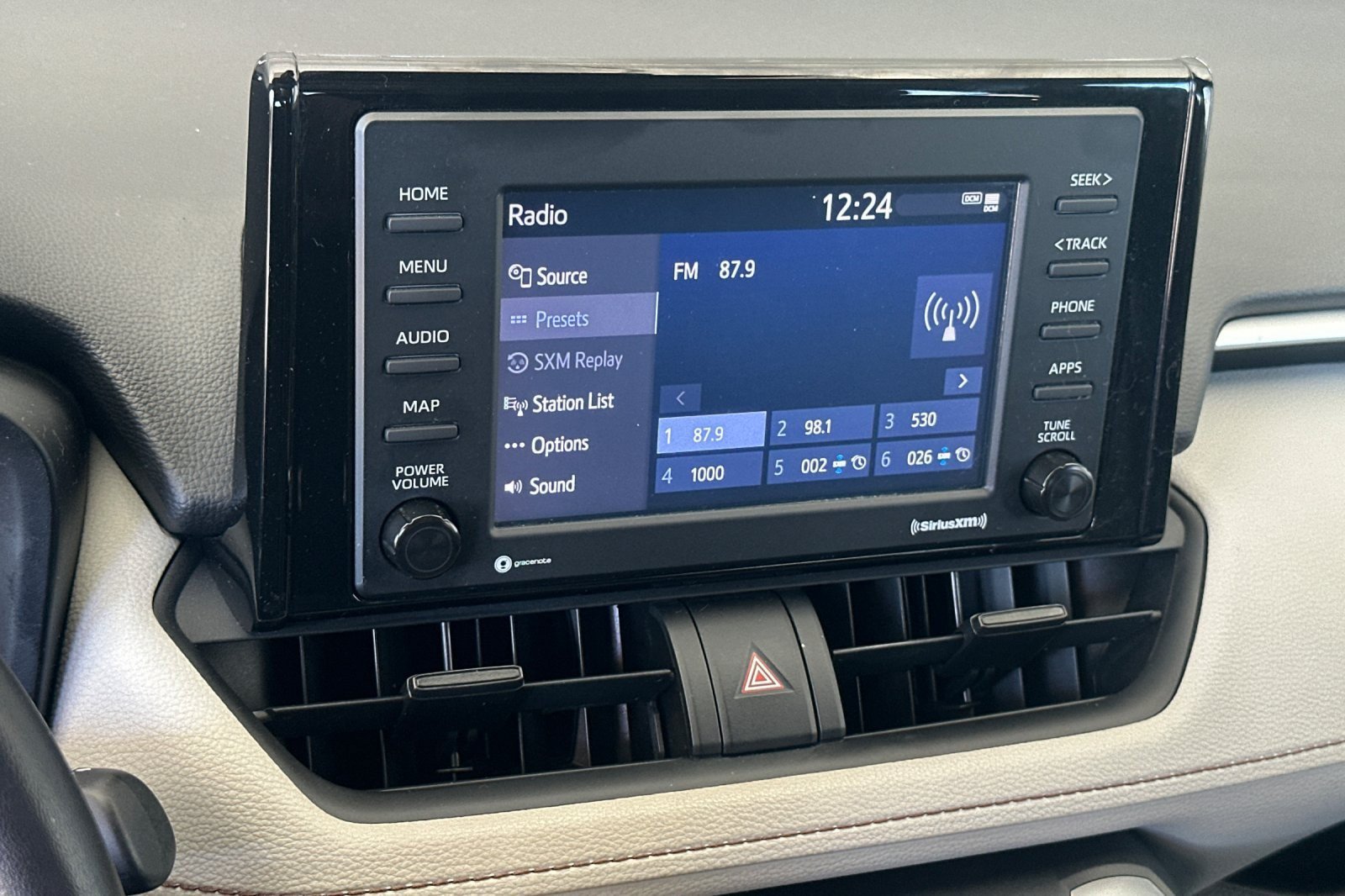 Used 2021 Toyota RAV4 XLE w/ XLE Grade Weather Package AWD/4WD image 17