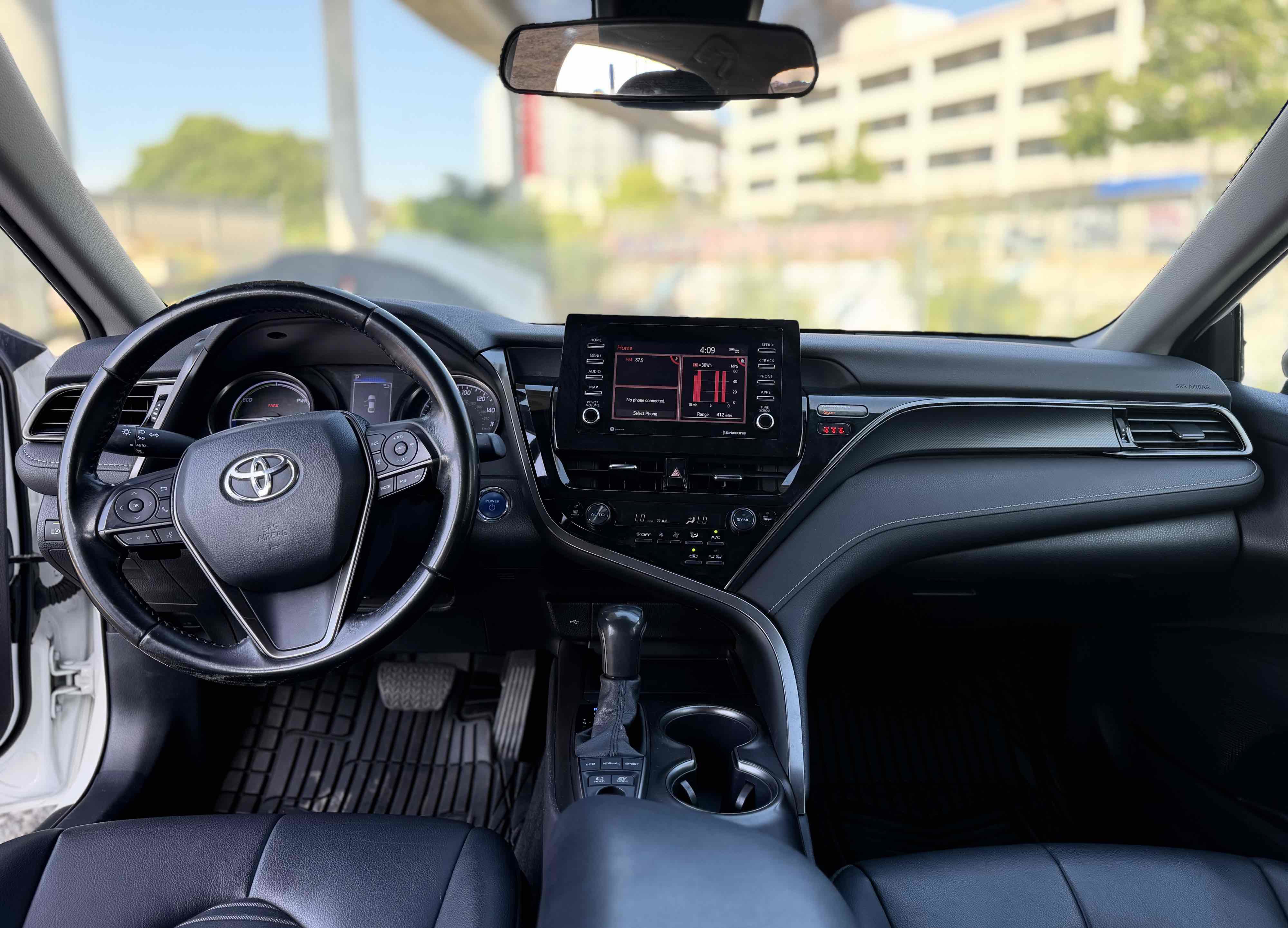 Used 2022 Toyota Camry SE FWD image 23