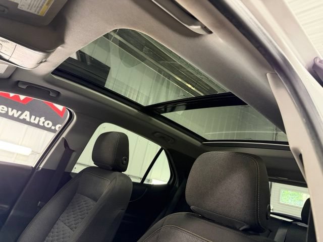 Used 2019 Chevrolet Equinox LT AWD/4WD image 18