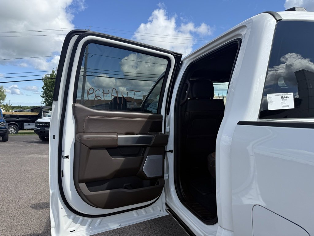 New 2025 Ford F350 King Ranch w/ Chrome Package image 18