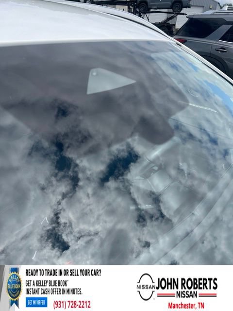 Certified 2025 Nissan Kicks SR FWD image 23