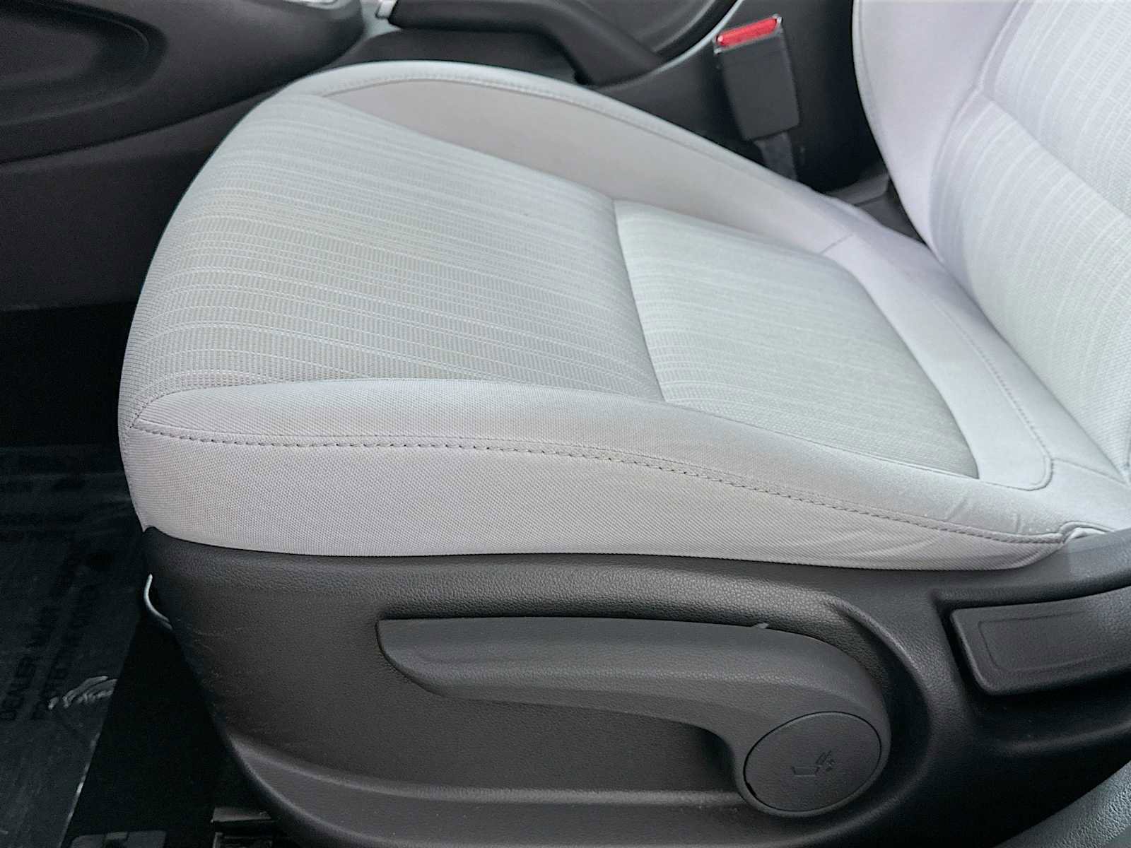 Used 2022 Hyundai Kona SEL w/ Convenience Package image 17