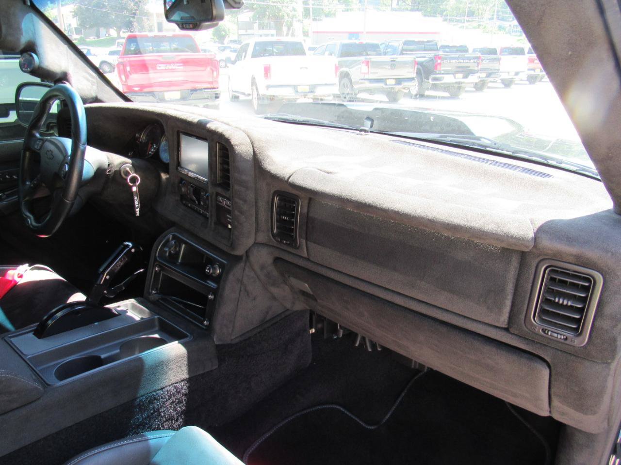 Used 2004 Chevrolet Silverado 1500 SS AWD/4WD image 42