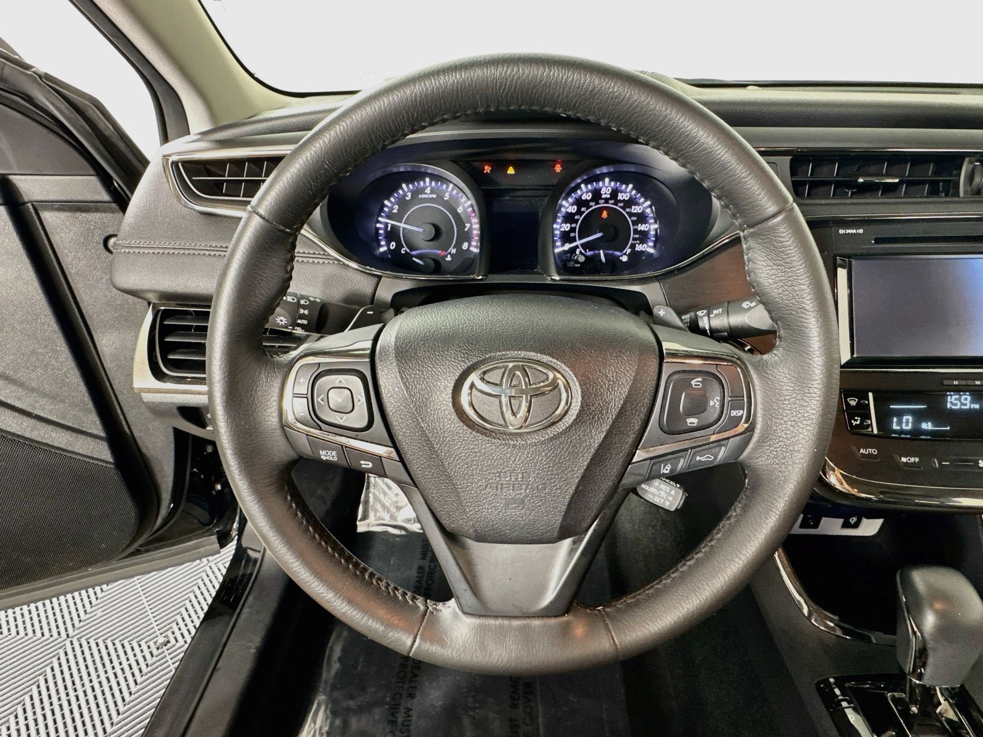 Certified 2018 Toyota Avalon XLE Premium w/ Carpet Mat Package FWD image 13