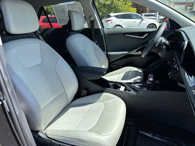 Used 2023 Kia Niro EX FWD image 26