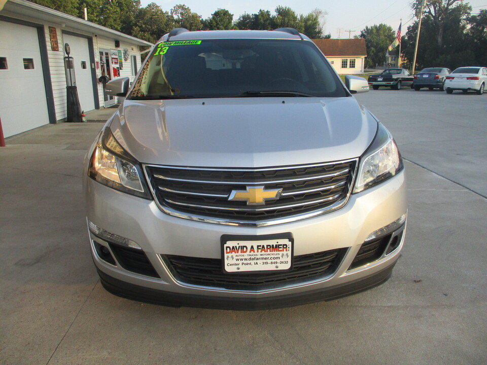 Used 2013 Chevrolet Traverse LT w/ All-Star Edition FWD image 3