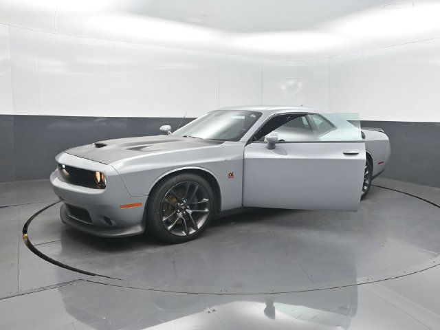 Used 2021 Dodge Challenger R/T Scat Pack RWD image 31