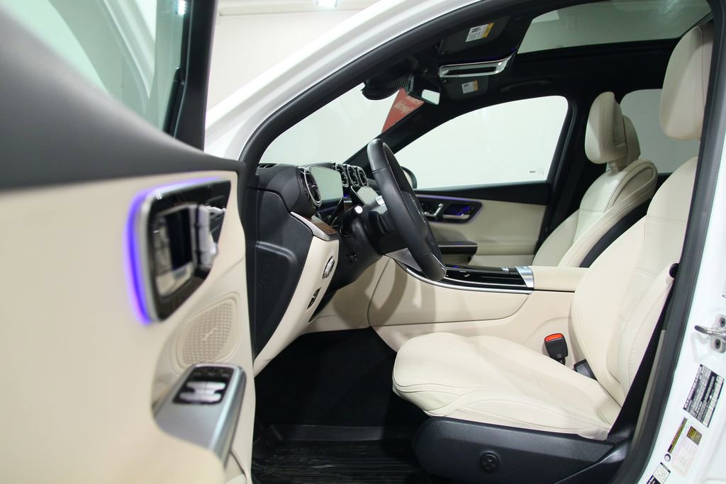 Certified 2026 Mercedes-Benz GLC 300 4MATIC image 4