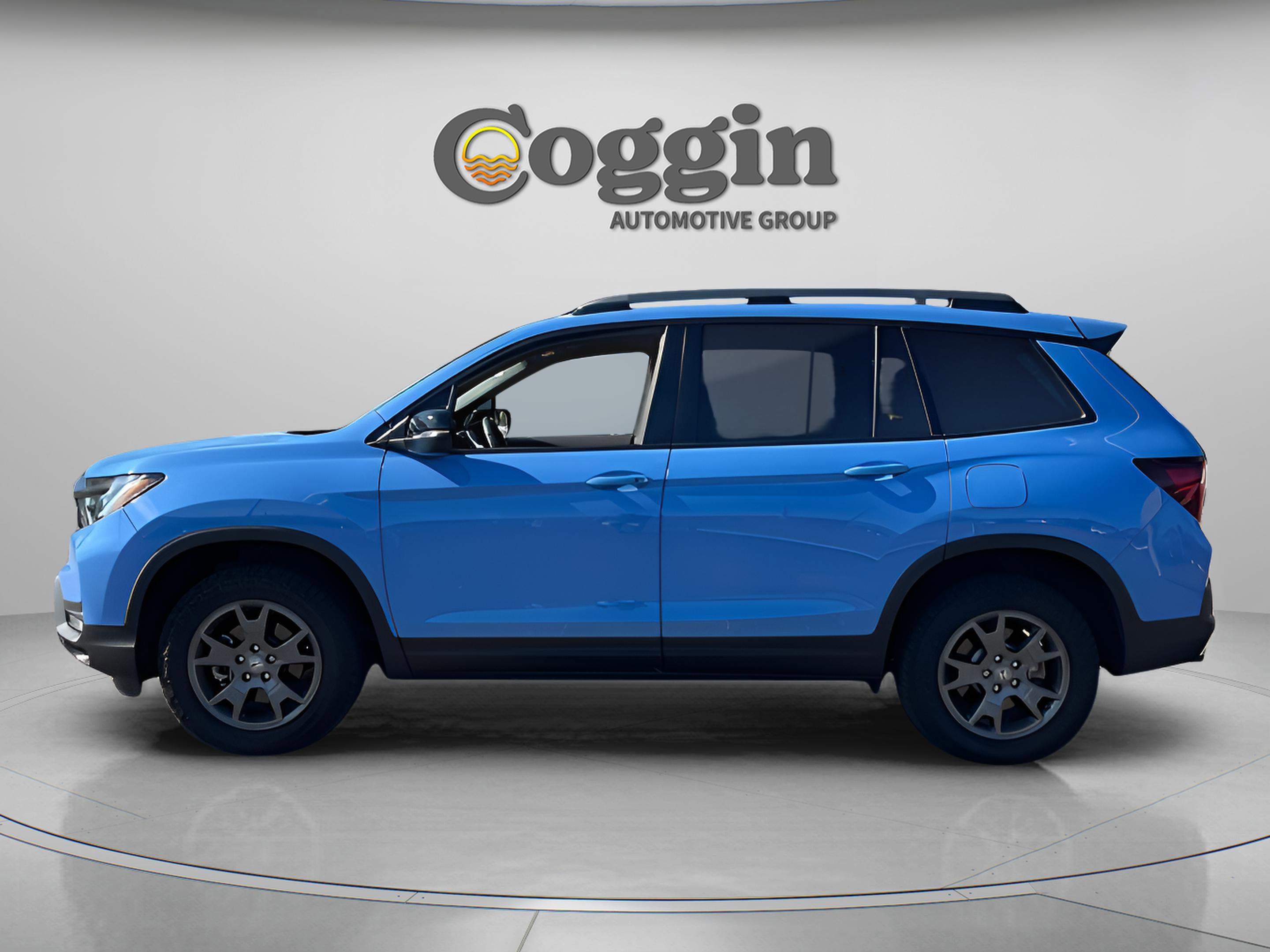 Certified 2024 Honda Passport TrailSport image 2