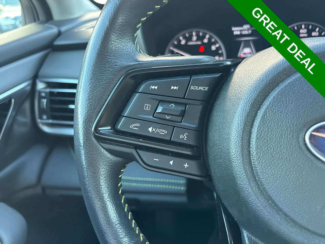 Used 2025 Subaru Outback Onyx Edition AWD/4WD image 24