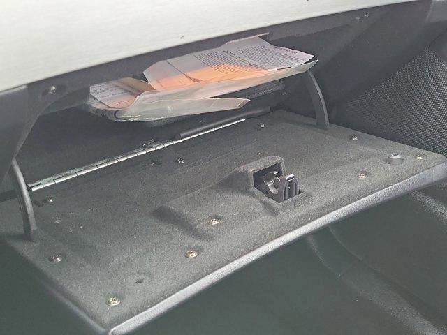 Used 2003 Ford Thunderbird Deluxe image 27