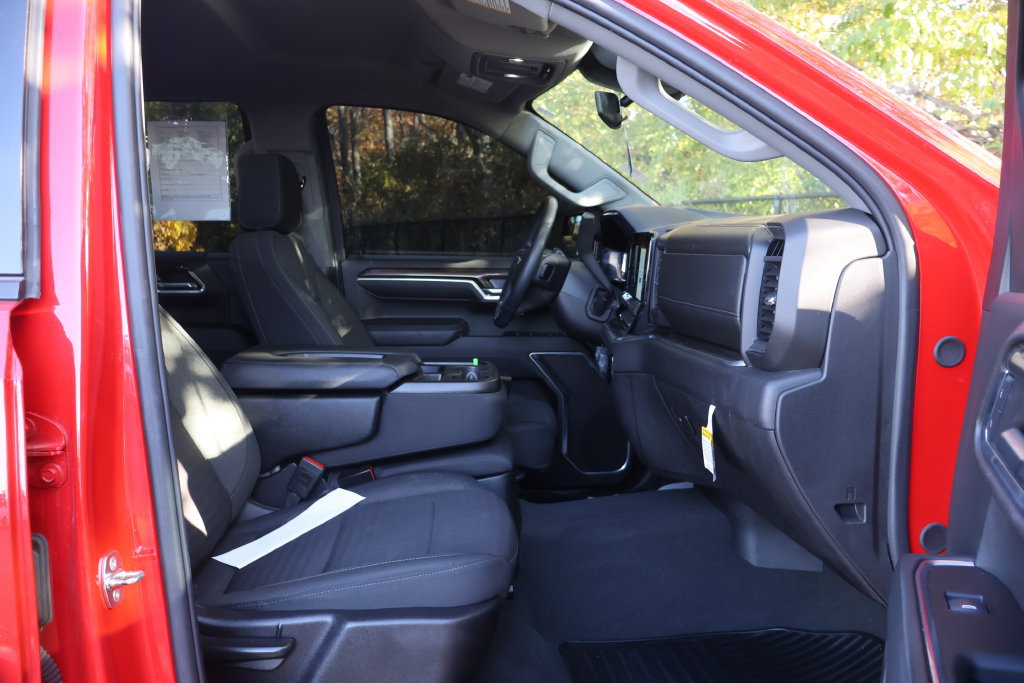 Certified 2024 Chevrolet Silverado 1500 LT AWD/4WD image 41
