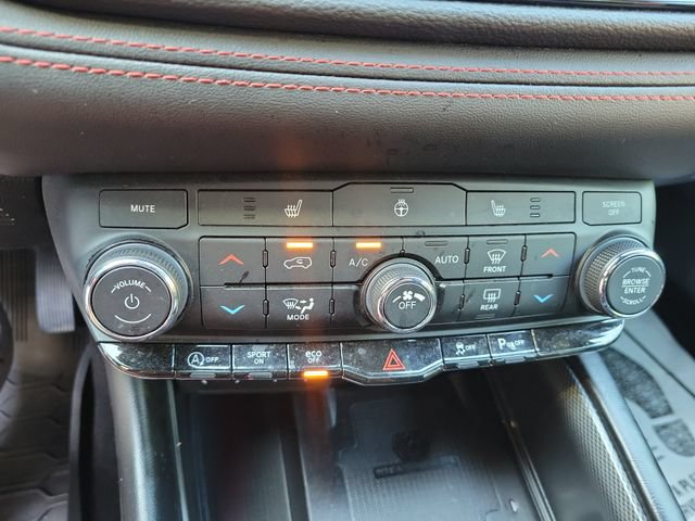 Used 2025 Dodge Durango GT w/ Blacktop Package AWD/4WD image 23