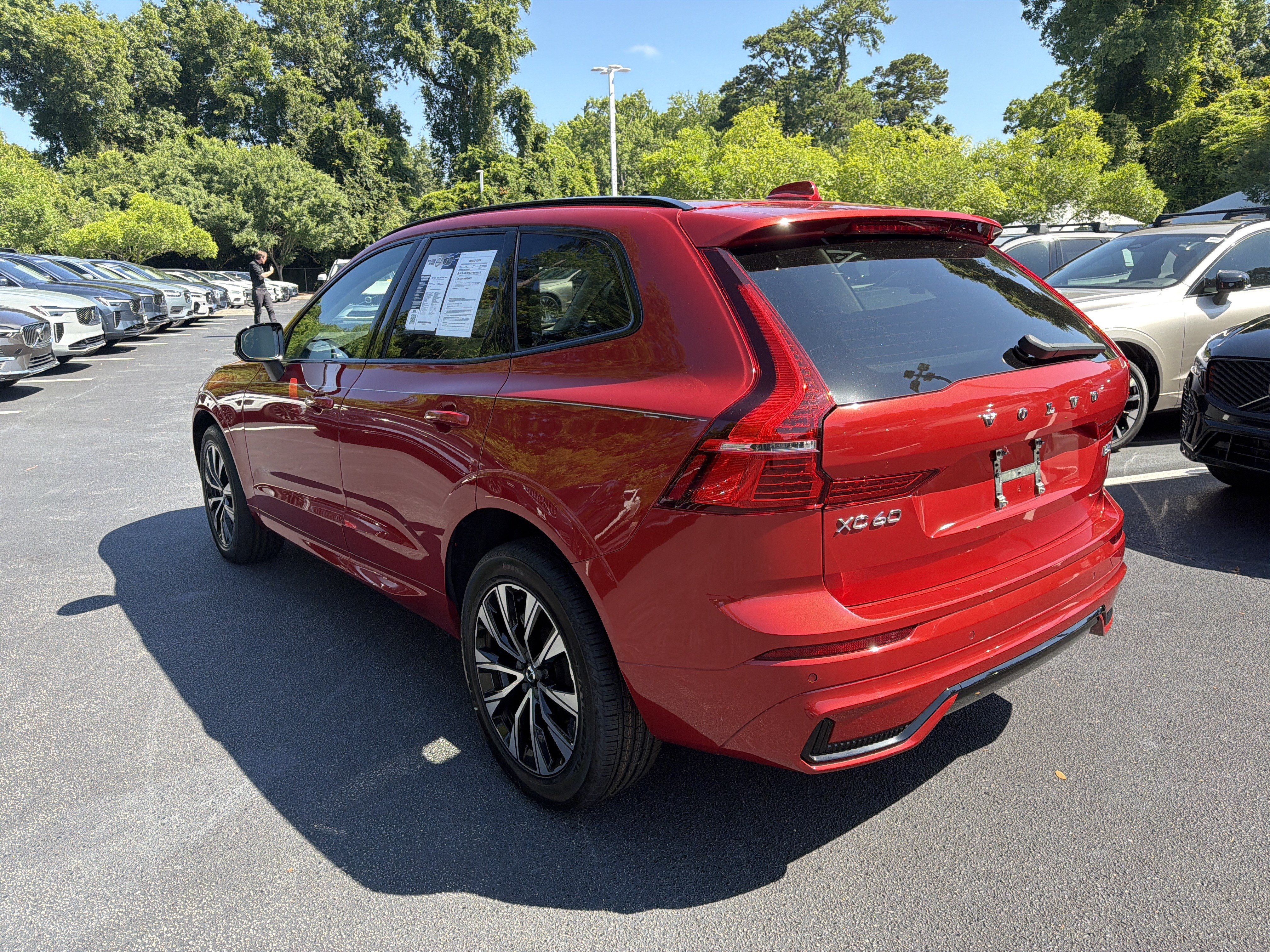 Certified 2024 Volvo XC60 B5 Core w/ Protection Package AWD/4WD image 41