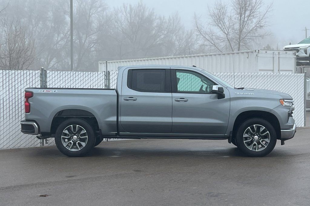 New 2026 Chevrolet Silverado 1500 LT image 3