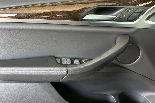 Used 2023 BMW X3 sDrive30i w/ Premium Package image 10