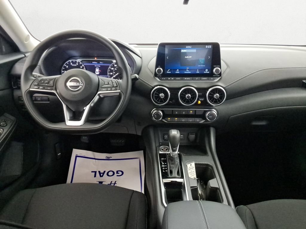 Used 2025 Nissan Sentra SV image 9