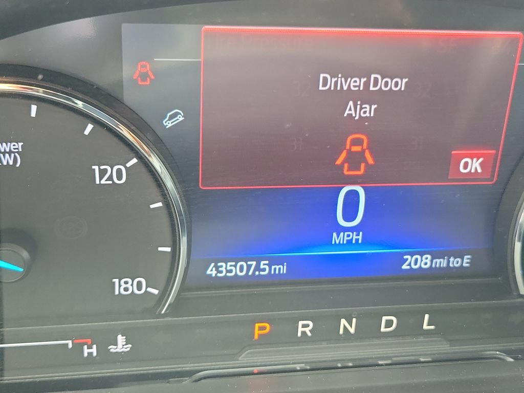 Used 2021 Ford Escape SEL FWD image 27