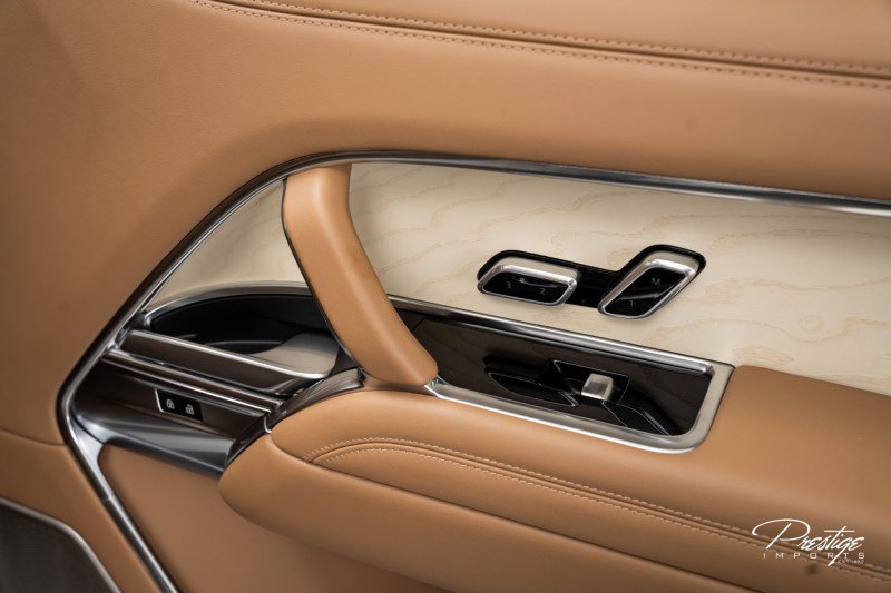 Used 2023 Land Rover Range Rover SV image 36