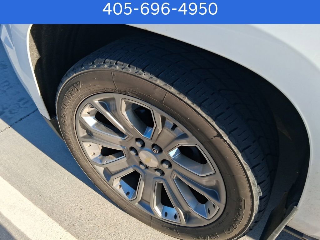 Used 2017 Chevrolet Suburban Premier image 14