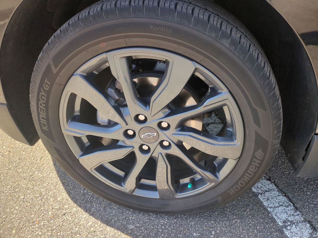 Used 2023 Chevrolet Equinox RS w/ RS Leather Package image 10