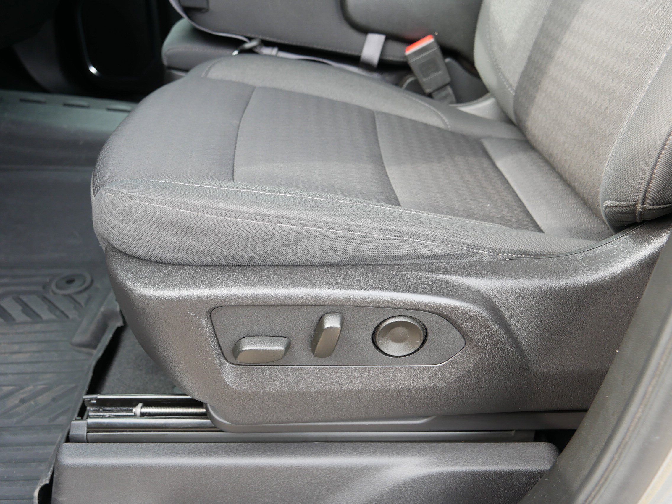 Used 2024 Chevrolet Silverado 1500 RST image 20