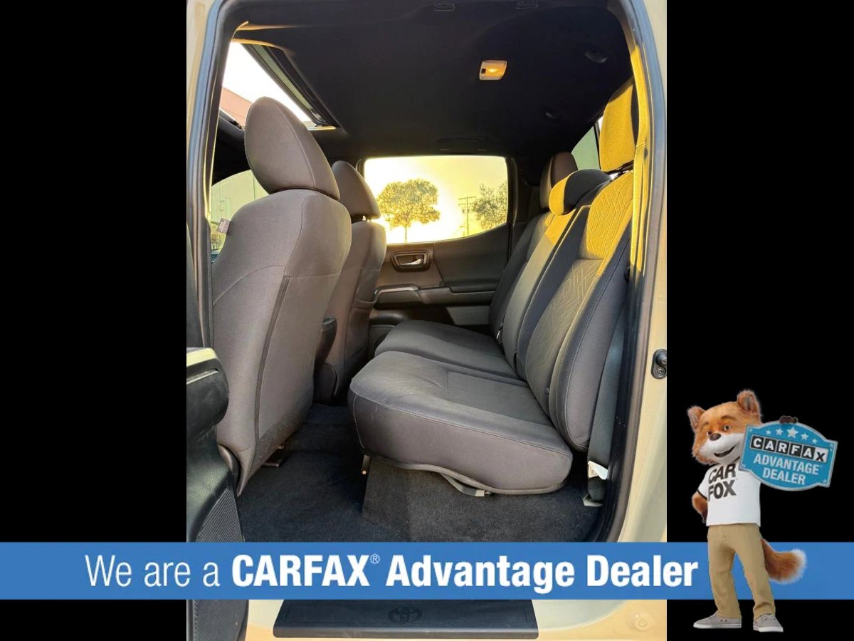 Used 2017 Toyota Tacoma TRD Off-Road w/ Premium & Technology Package image 37