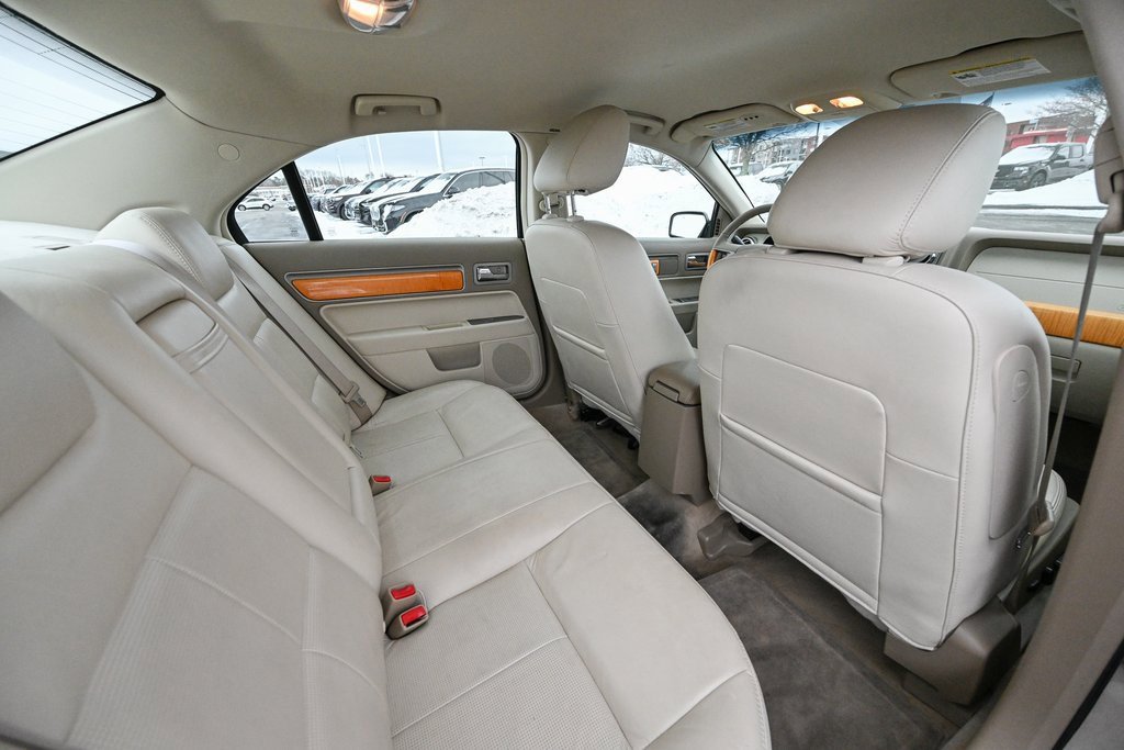 Used 2009 Lincoln MKZ image 26