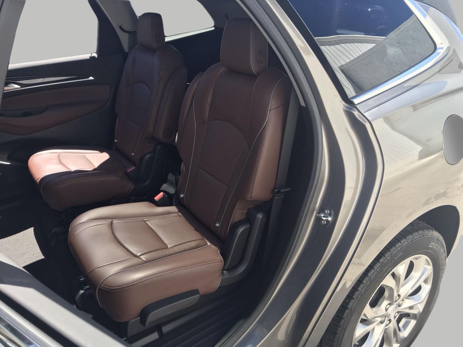 Certified 2018 Buick Enclave Avenir w/ Avenir Technology Package FWD image 19
