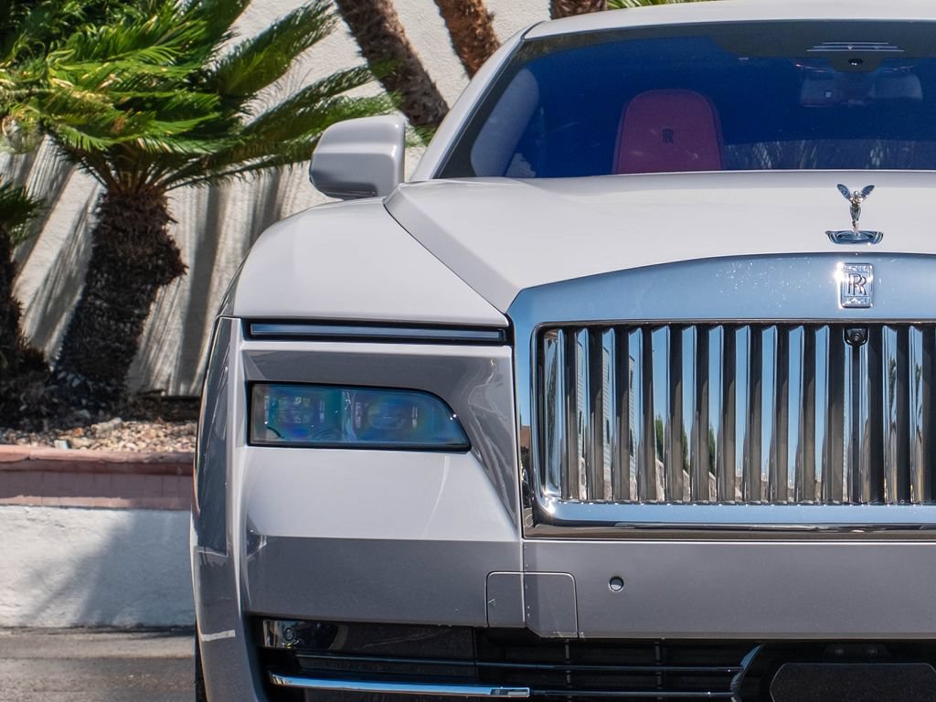 Used 2024 Rolls-Royce Spectre w/ Spectre Launch Package AWD/4WD image 37