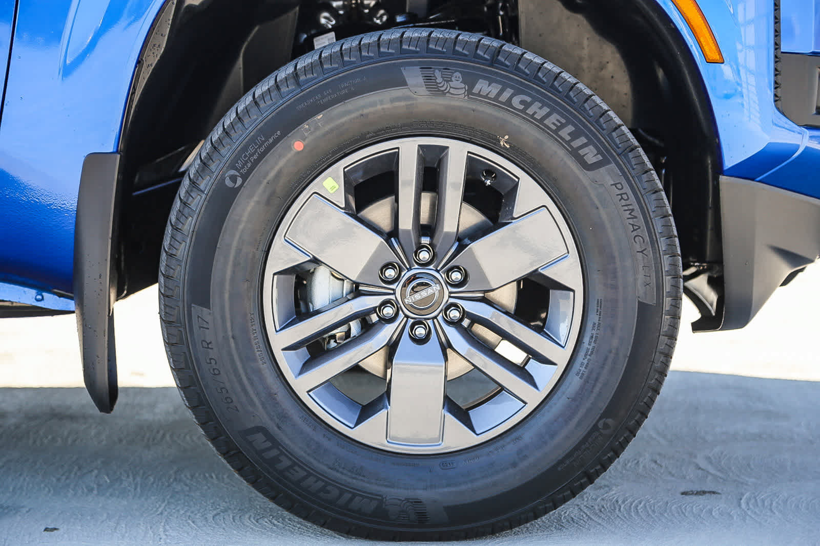 New 2026 Nissan Frontier SV w/ Tow Package AWD/4WD image 10