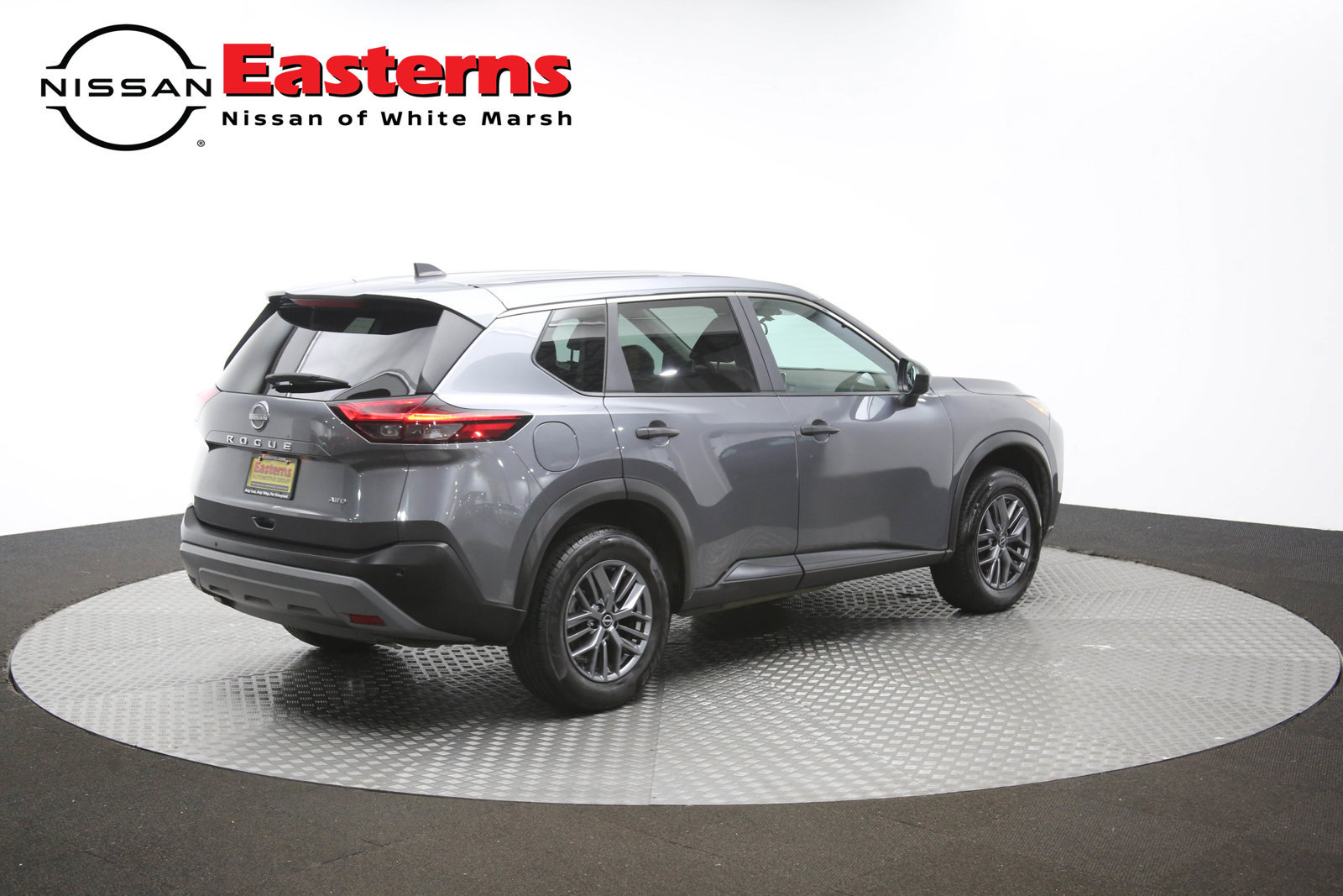 Used 2023 Nissan Rogue S AWD/4WD image 41