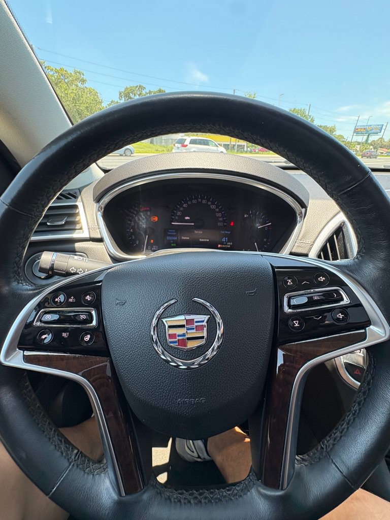Used 2014 Cadillac SRX Premium FWD image 16