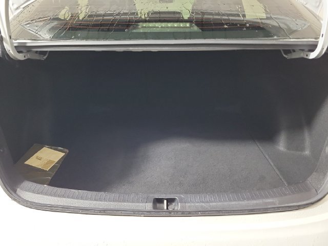 Used 2022 Toyota Corolla LE FWD image 9