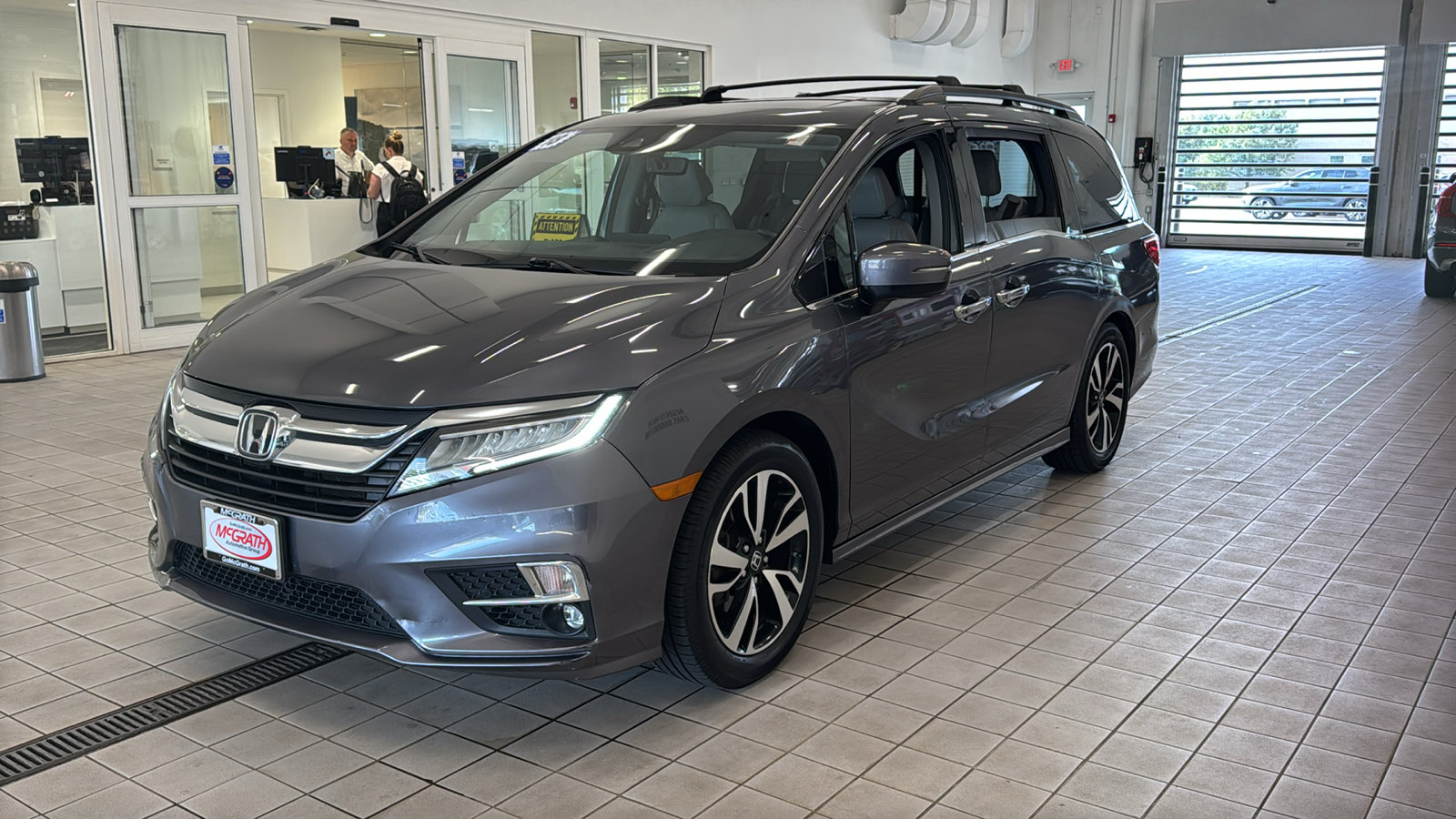 Used 2018 Honda Odyssey Elite image 9