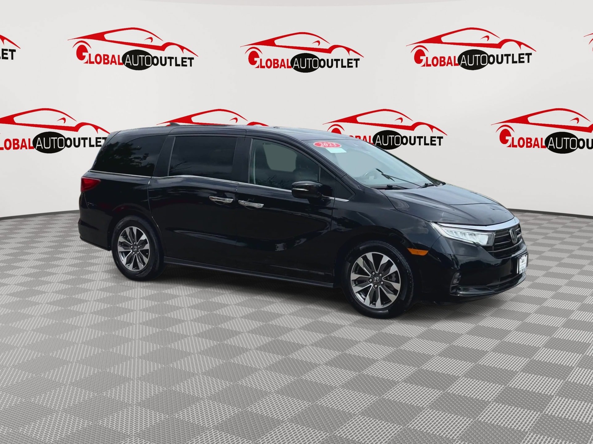 Used 2023 Honda Odyssey EX-L image 2