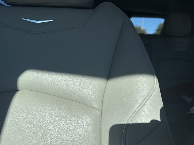 Used 2021 Cadillac XT4 Luxury image 8