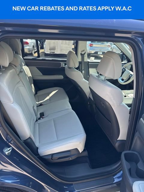 Used 2026 Hyundai Santa Fe SEL FWD image 17