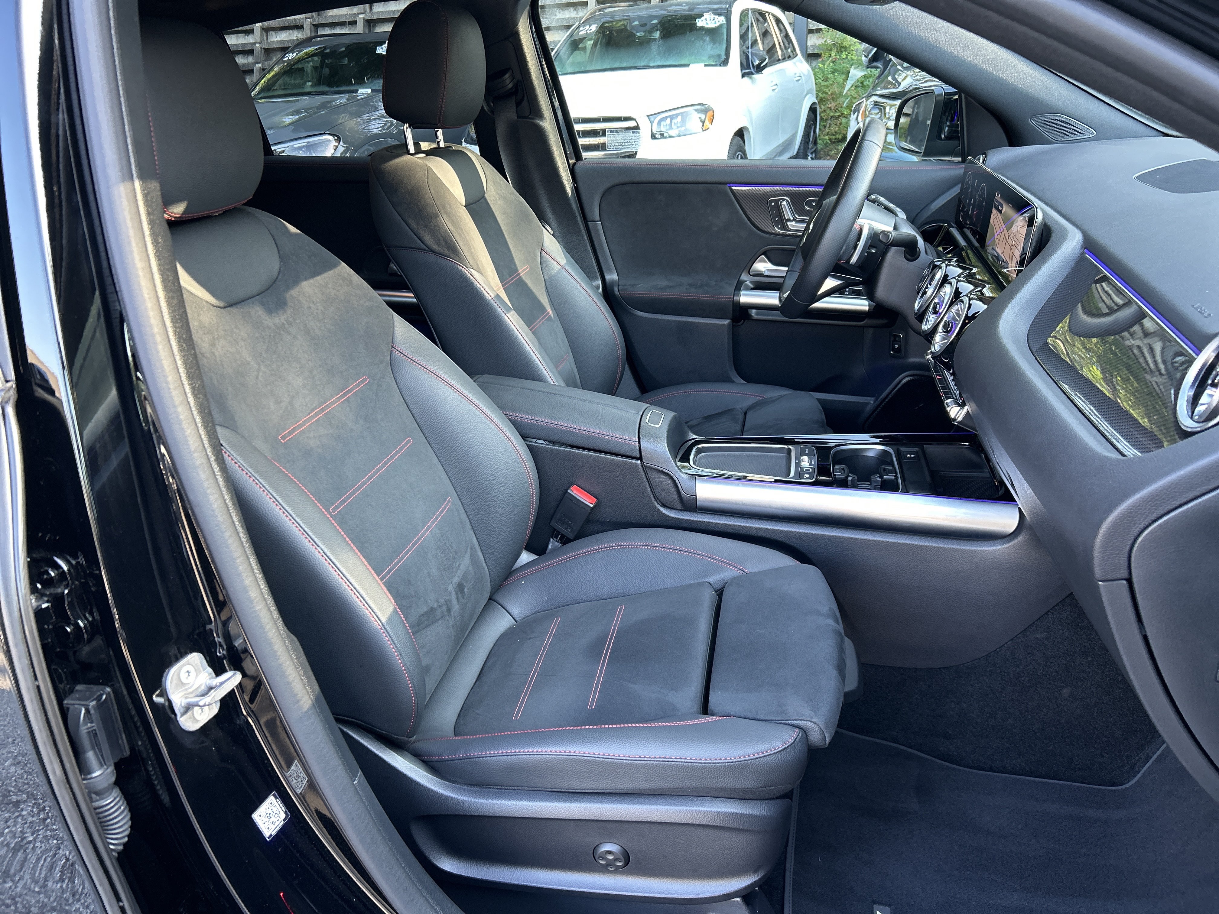 Certified 2025 Mercedes-Benz GLA 250 image 50