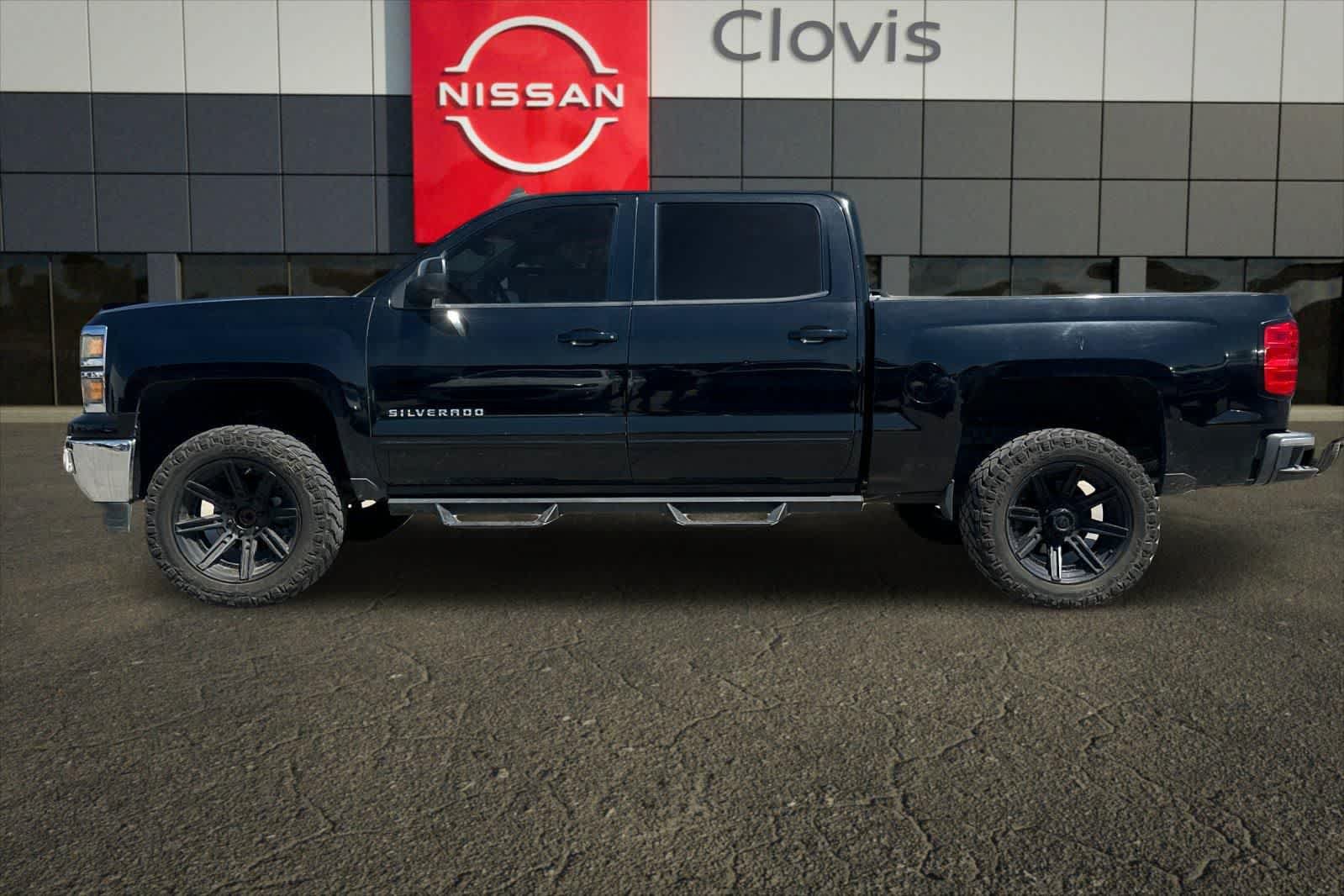 Used 2015 Chevrolet Silverado 1500 LT w/ LT Convenience Package RWD image 6