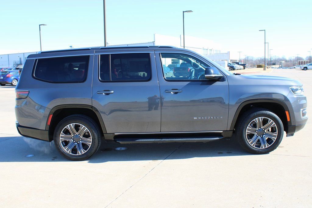 Used 2024 Jeep Wagoneer Series II image 4