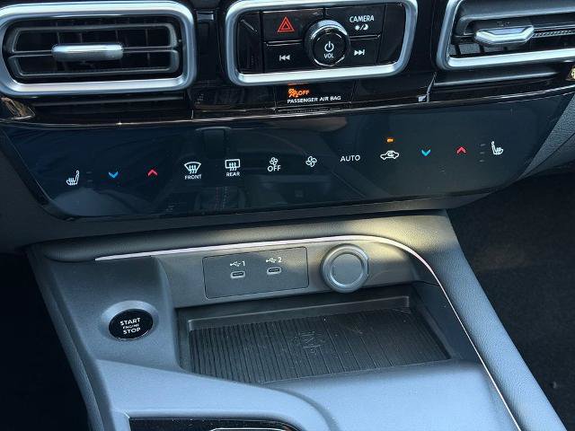 New 2026 Nissan Sentra SR w/ SR Premium Package FWD image 27