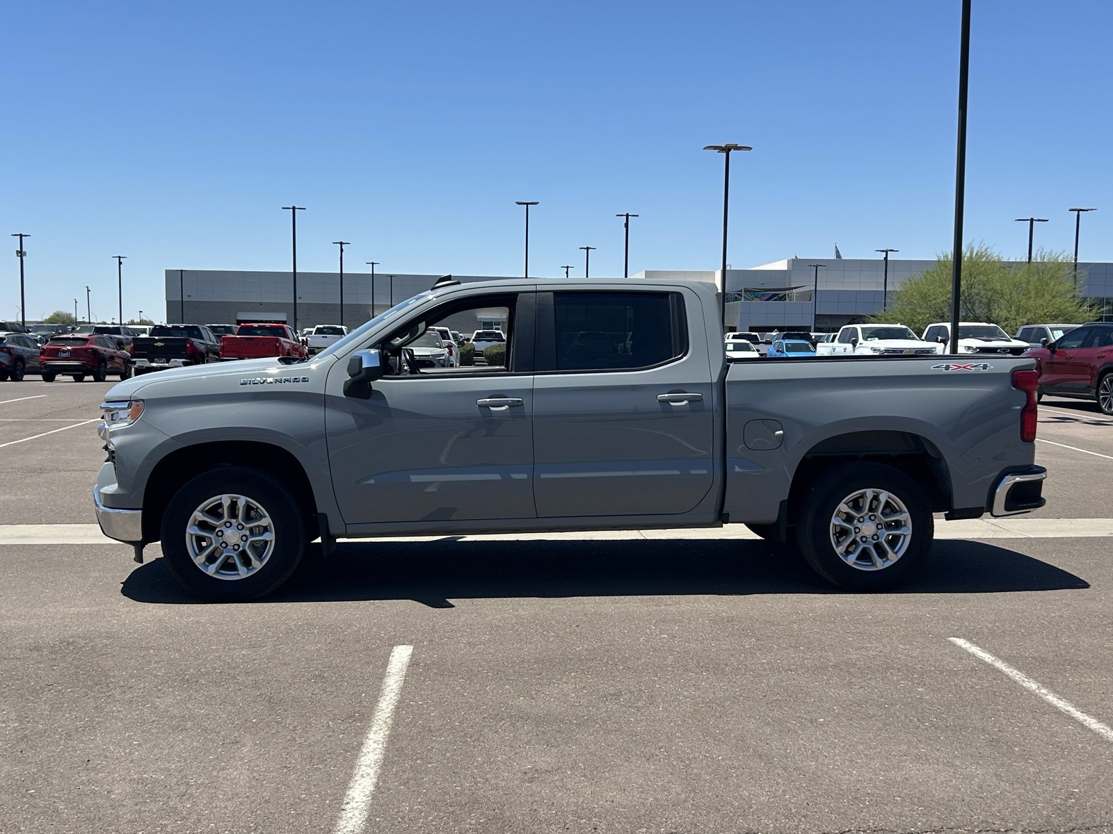 Certified 2024 Chevrolet Silverado 1500 LT AWD/4WD image 2